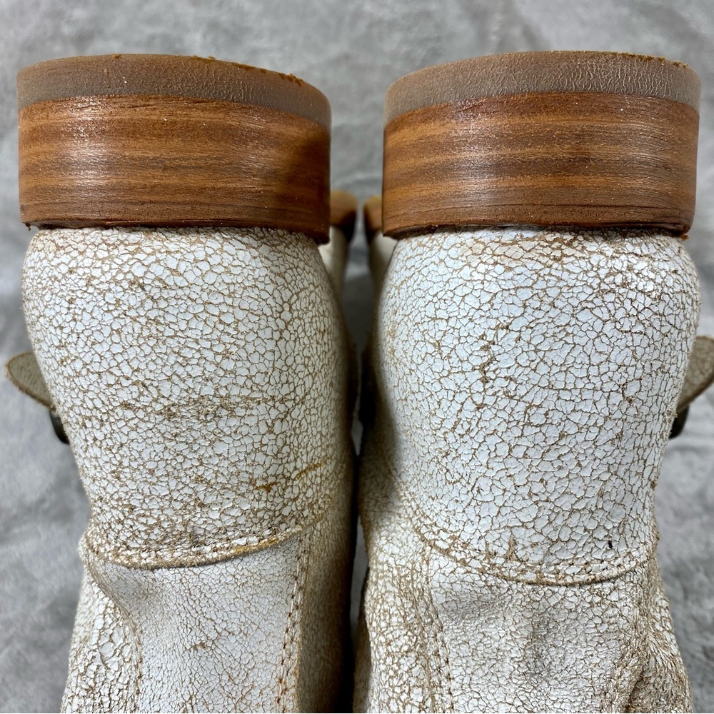 FRYE Women's Veronica Leather Boots Booties sz 11 White Distressed Cracked NWOB - Picture 11 of 16